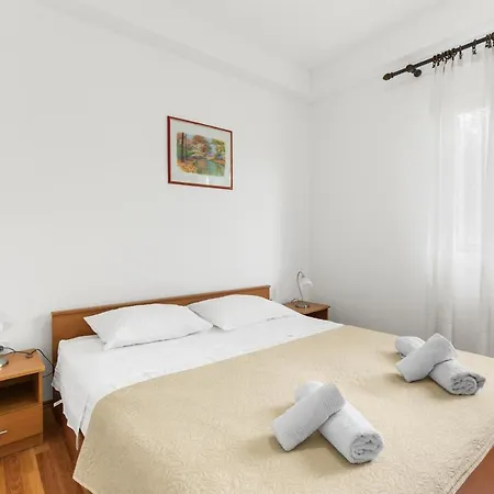 Mirjana Spada 招待所 3*